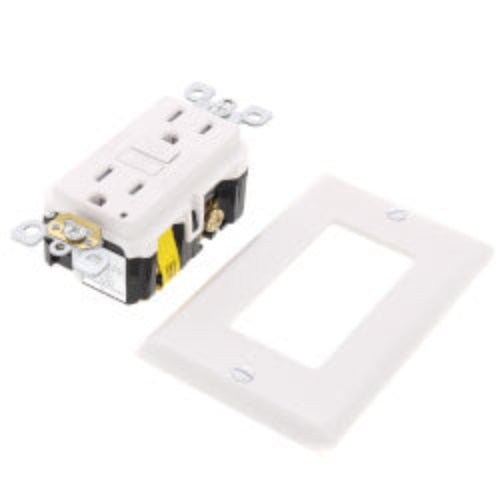 Self-test SmartlockPro Tamper Resistant GFCI Receptacle, 15A, NEMA 5-15R - White (125V)